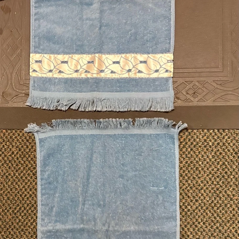 VINTAGE HAND TOWELS with Fringe circa 1970
